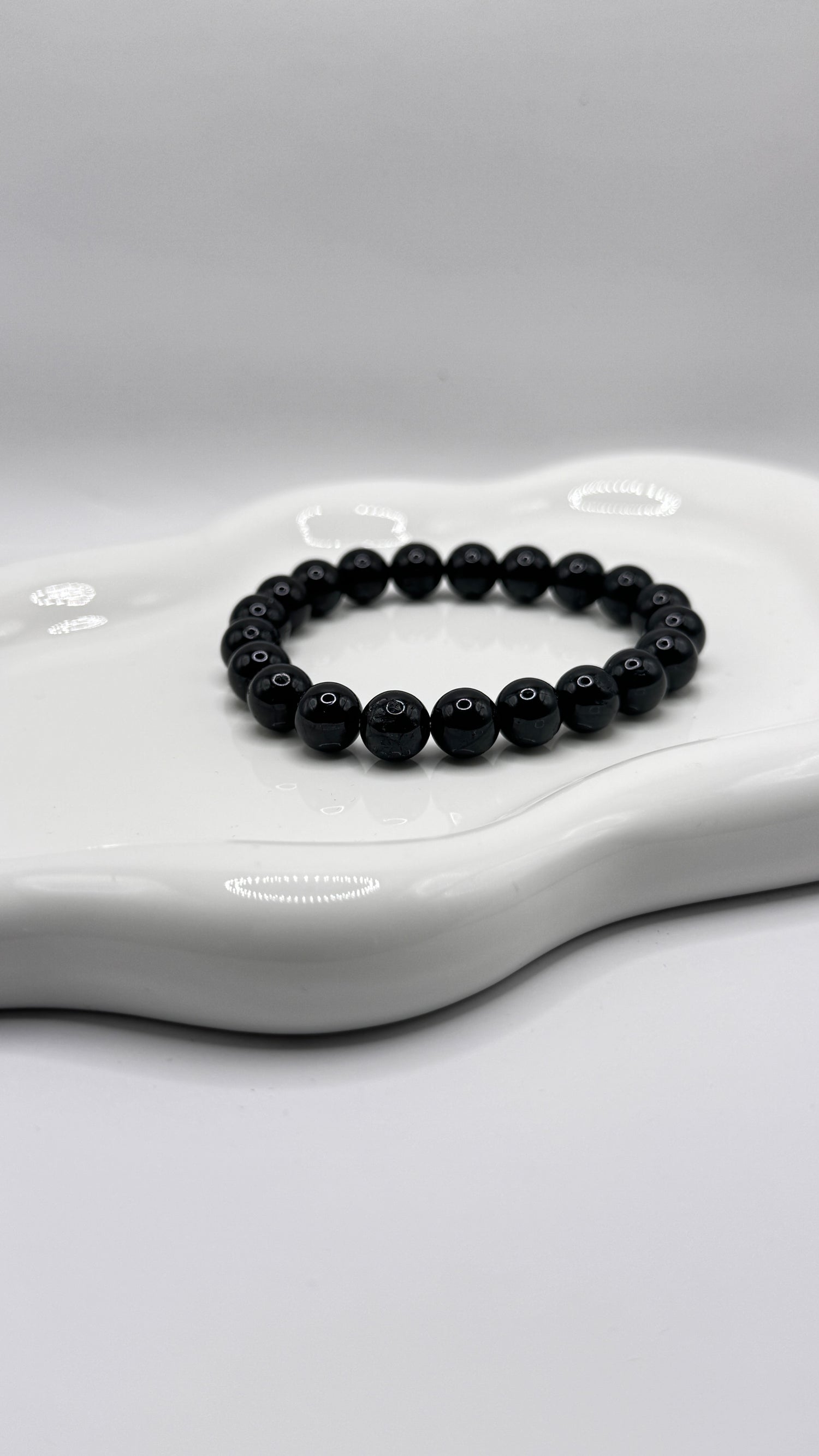Black Tourmaline – Stone of Protection &amp; Grounding