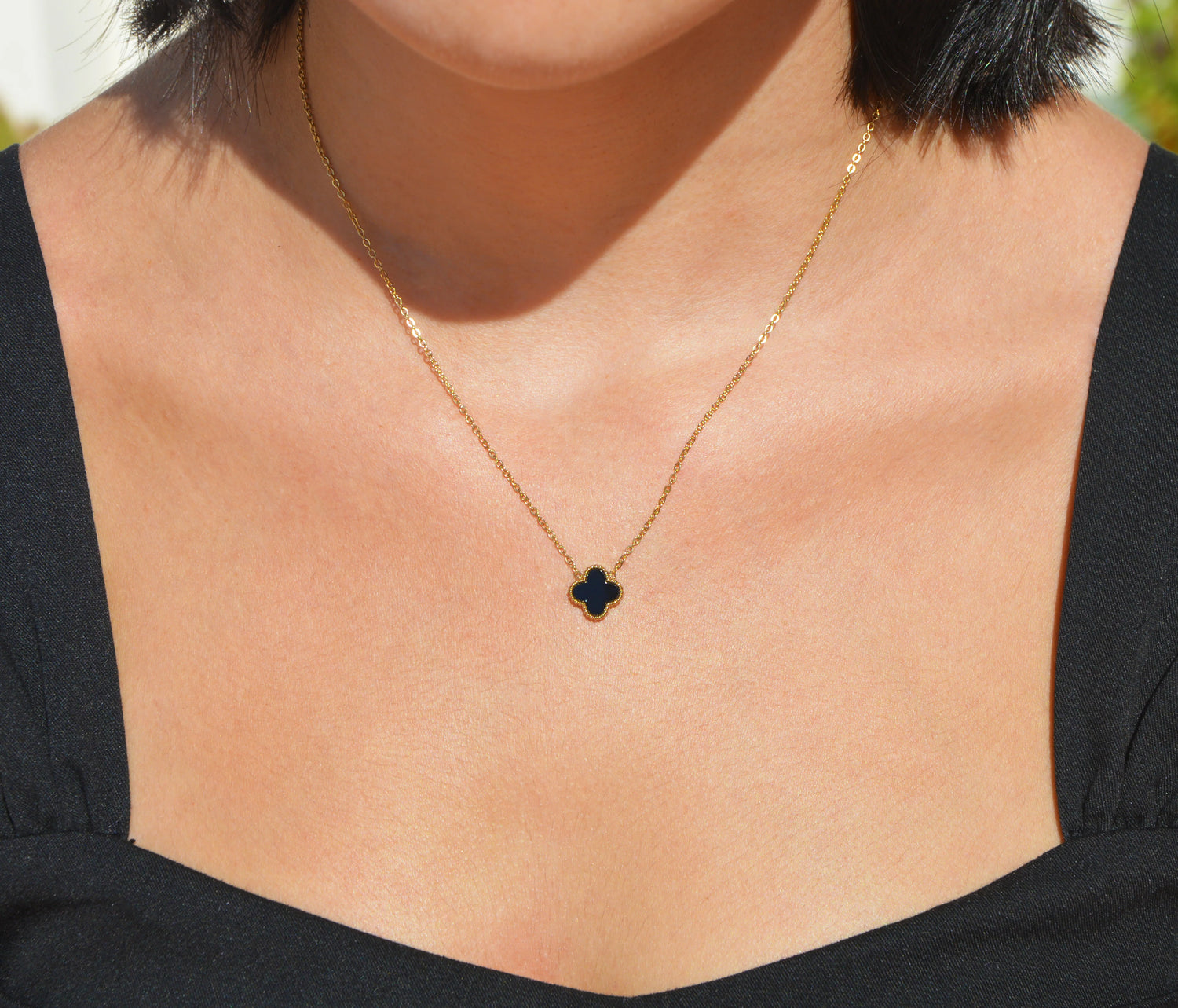Fleur Charm Schwarz Halskette